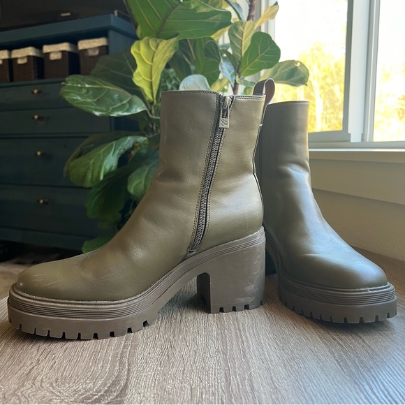 Sam & Libby boots - Picture 2 of 8